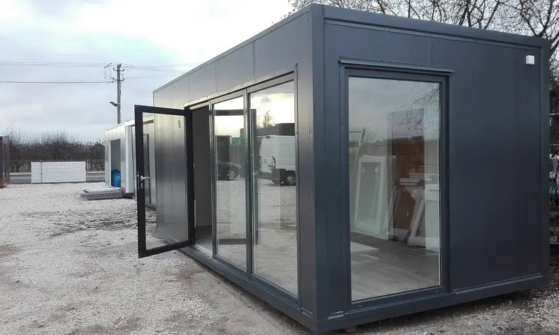 Oficina contenedor de 18 m²